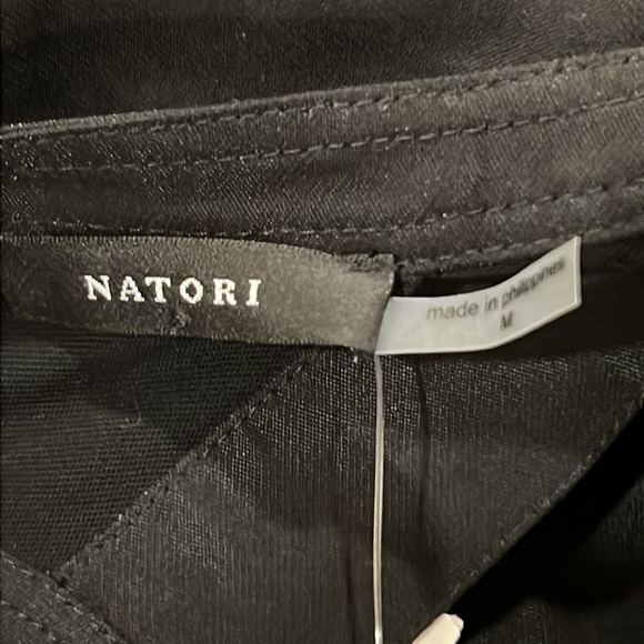 ⭐️NEW Natori Sanded Twill Tunic Top Shirt Black Medium - Picture 9 of 12